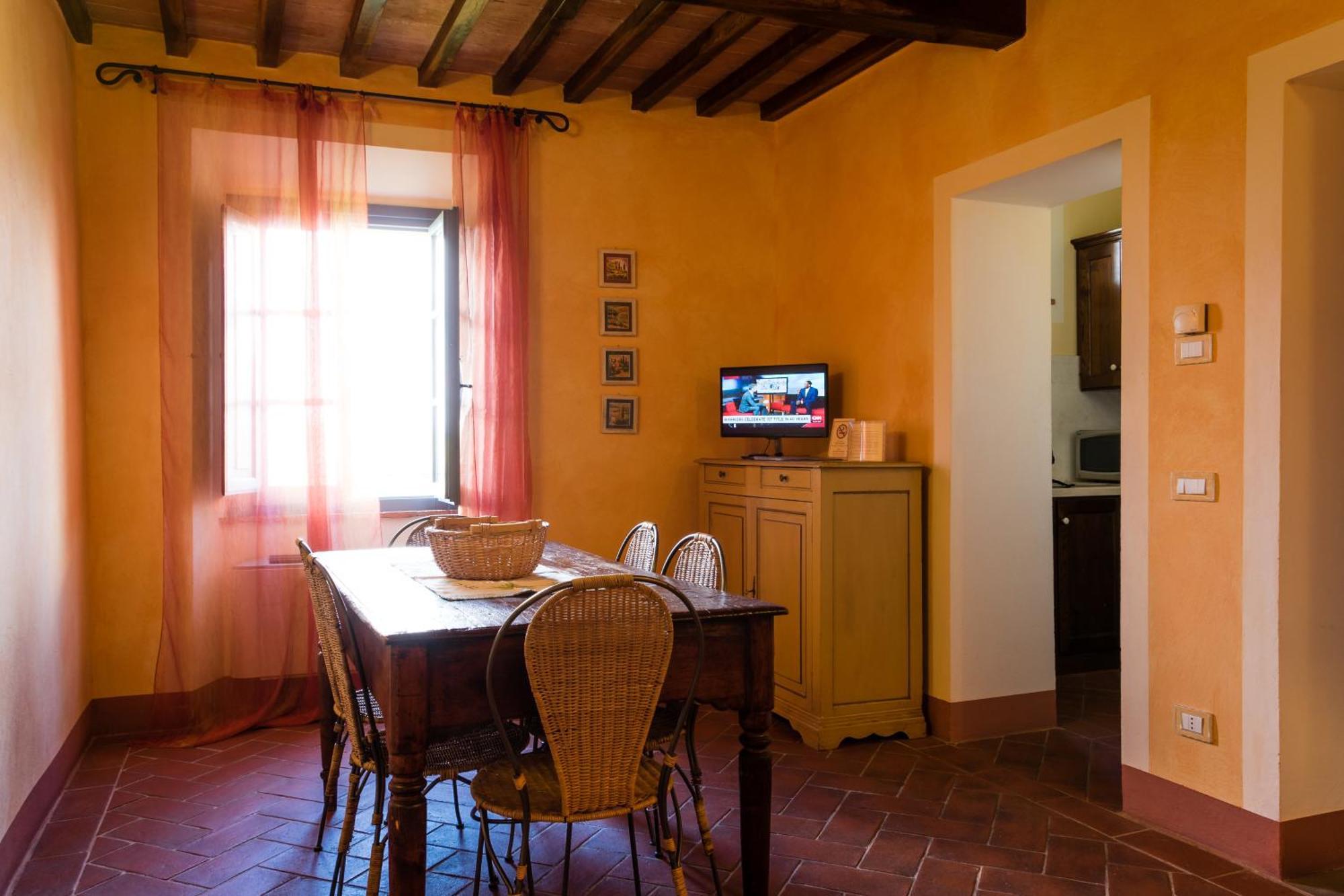 Il Borghetto Tuscan Holidays Сан Джиминяно Стая снимка