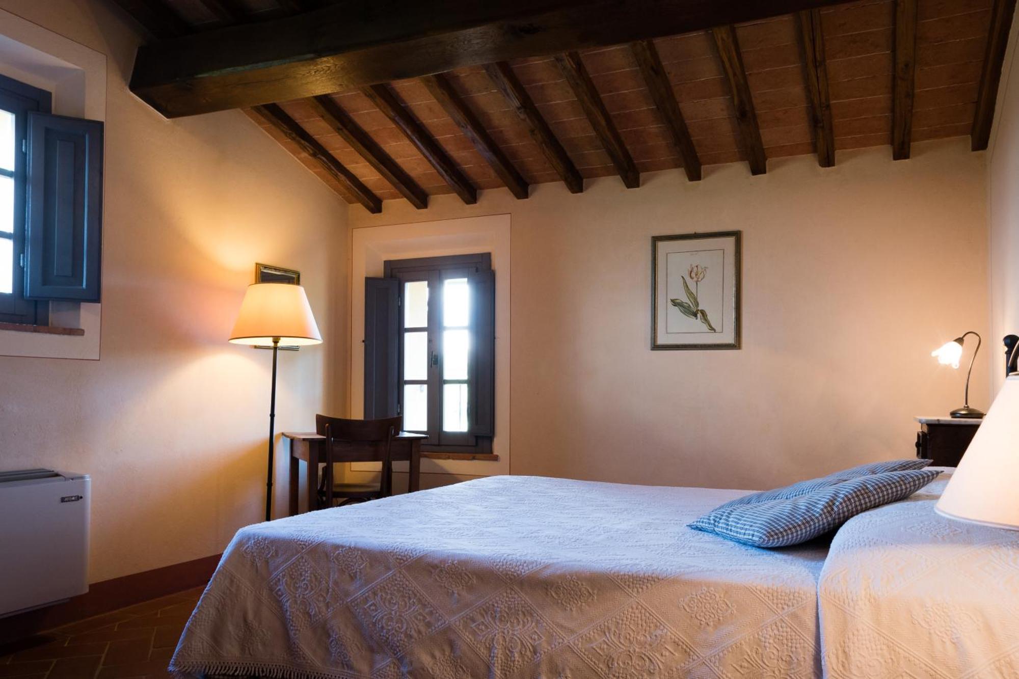 Il Borghetto Tuscan Holidays Сан Джиминяно Стая снимка
